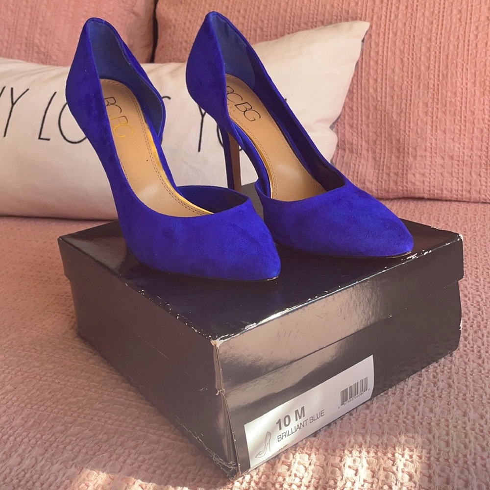 Electric Blue BCBG pumps